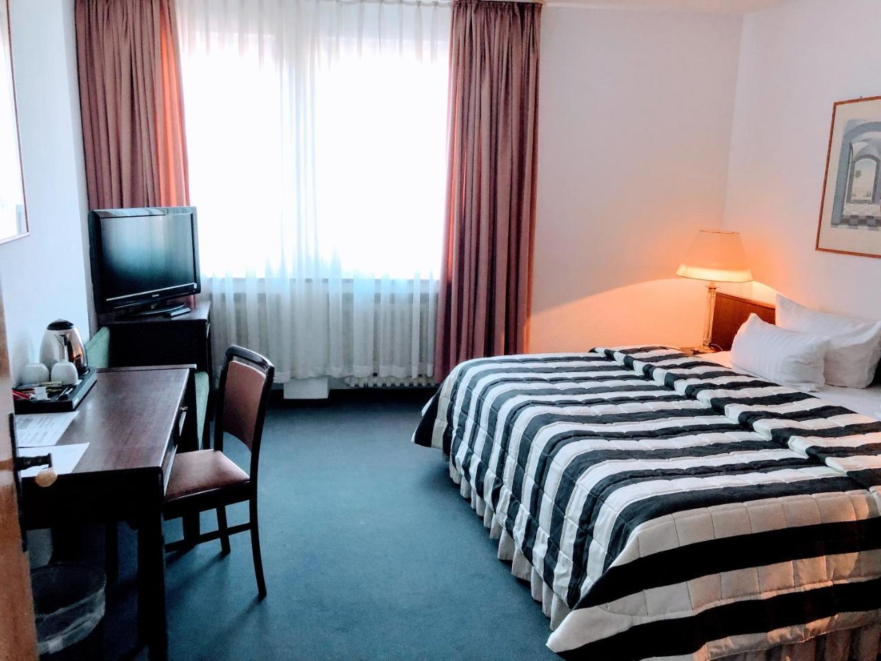 Hotel Koelner Hof Dormagen Dış mekan fotoğraf